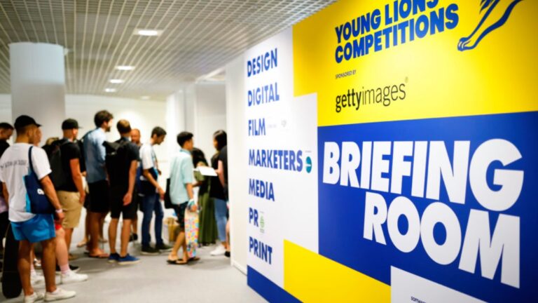A Francia los pasajes: Abren concurso donde creativos jóvenes pueden participar para representar a Chile en el prestigioso Festival Cannes Lions