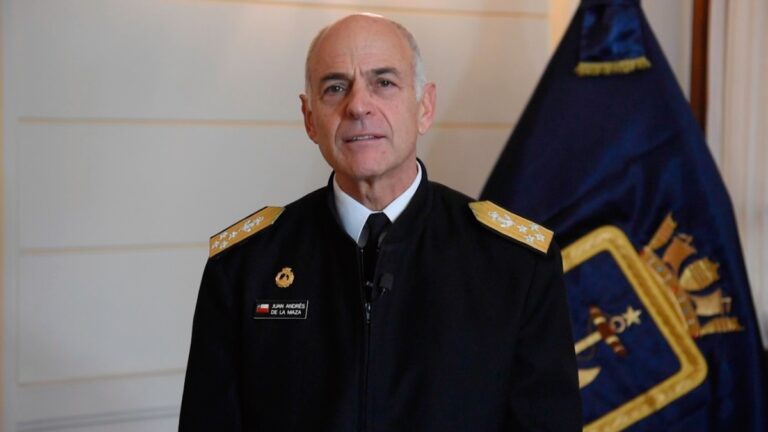 Mes del Mar: El Comandante en Jefe de la Armada te invita, este 21 de Mayo, «a detenerse por un minuto, solo a pensar y a proyectarse en el mar»