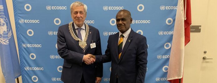 Chile_e_Islas_Salomon_establecen_relaciones (1)