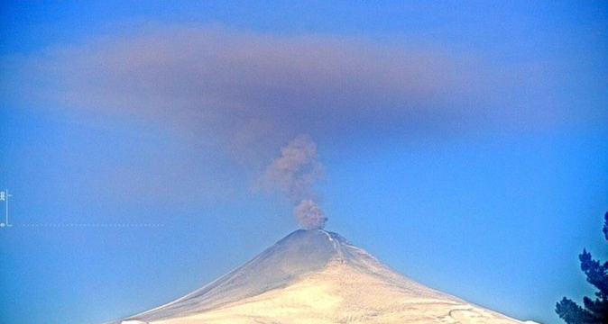 Gobierno cambio alerta de Naranja a Amarilla por Volcán Villarrica