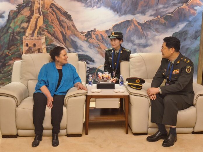 Ministra de Defensa Maya Fernández visita China 08-09-2024