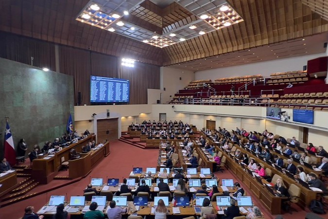 Tras bochorno matinal, Cámara se acordó de trabajar y aprobó proyecto de Seguridad Municipal