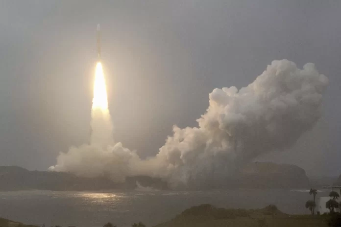 japonsatelite defensa