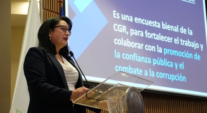 Contralora Dorothy Pérez