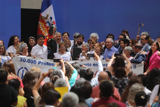 Promulgacion ley pago deuda historica Gabriel Boric La Moneda 31-01-2025