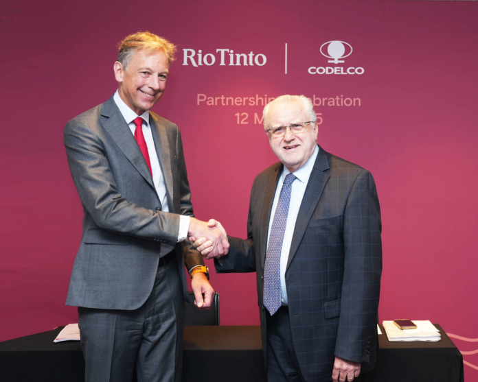 Jakob_Stausholm_CEO_de_Rio_Tinto_junto_a_Maximo