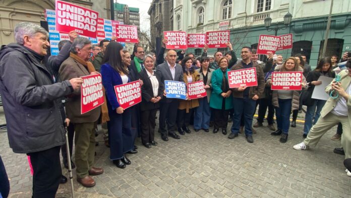 Jeannette Jara y equipo de campaña 31-07-2025