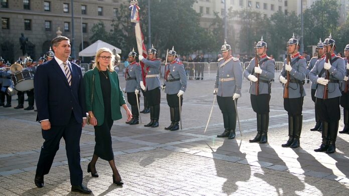 Entrega Carta Credenciales 13-08-2025