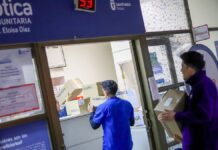 Salud a la puerta: Municipalidad de Santiago inicia entrega domiciliaria de medicamentos y alimentos