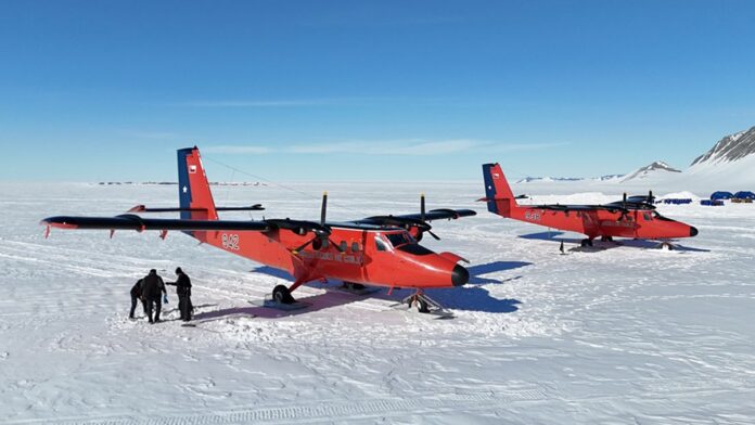 Aviones Twin Otter en La Estación Científica Polar Glaciar Unión 2023