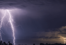 Advierten sobre probables tormentas eléctricas en cinco regiones del país