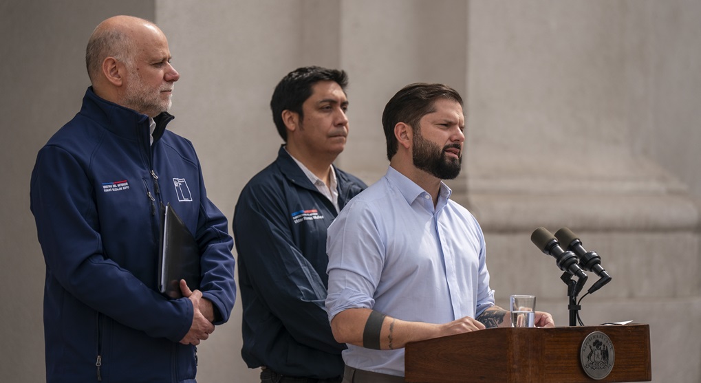 Pdte. le «tira las orejas» al oficialismo y pide unidad: «La gente no quiere ver peleas, declaraciones cruzadas por la prensa»