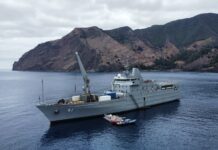 Armada fortalece integración territorial con comisión de apoyo al archipiélago de Juan Fernández